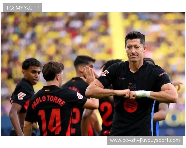 体坛联播｜曼城3比0横扫利物浦，37岁80天莱万帽子戏法，曼城vs莱切斯特比分